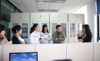深度赋能基层治理 全市街道社区党组织书记培训班学员实地考察上海信息咨询服务新范式